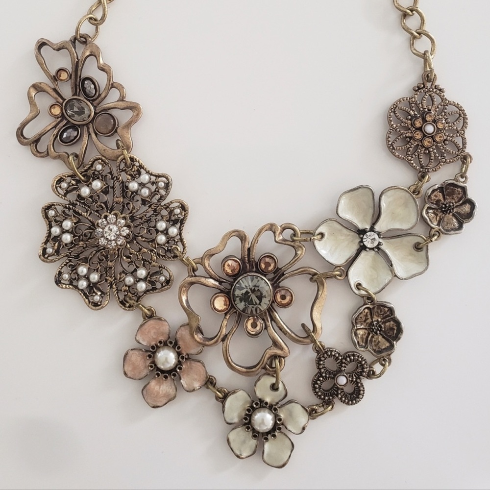 Express Floral Bib Necklace